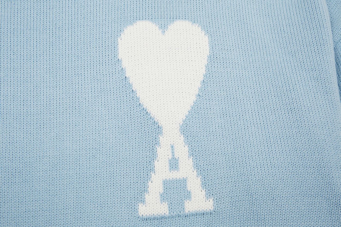 "HEART" - SWEATER BABYBLUE (UNISEX)